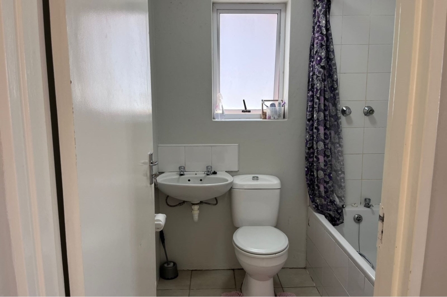 2 Bedroom Property for Sale in Port Elizabeth Eastern Cape